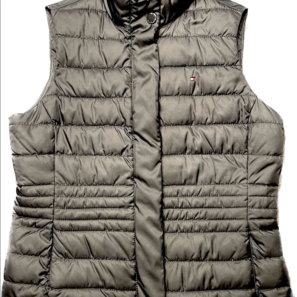 Tommy Hilfiger women’s Puffer Down Black packable Vest Size Small S
